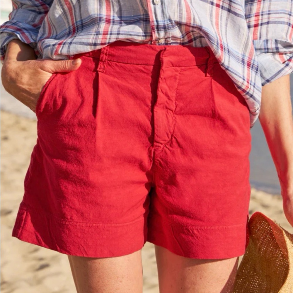 Frank & Eileen WATERFORD 4.5"
Walking Short